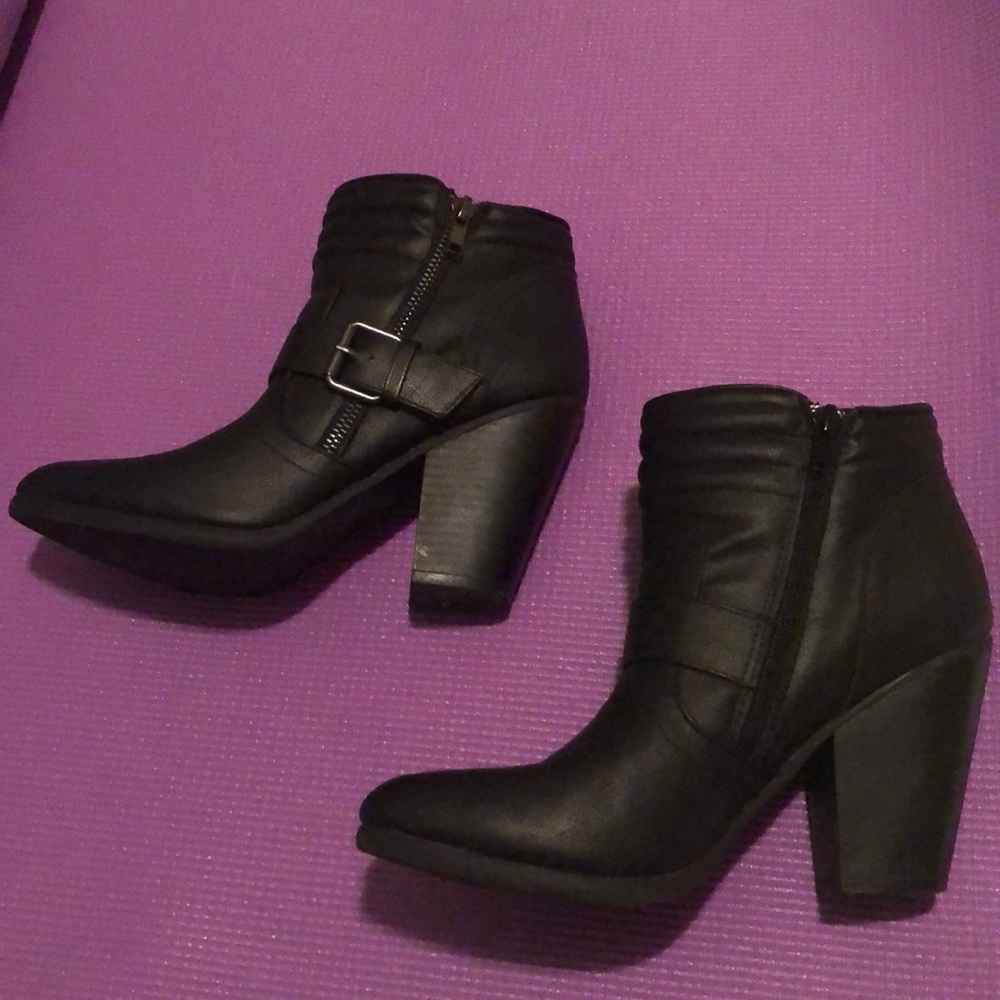 Black booties. Like New!
